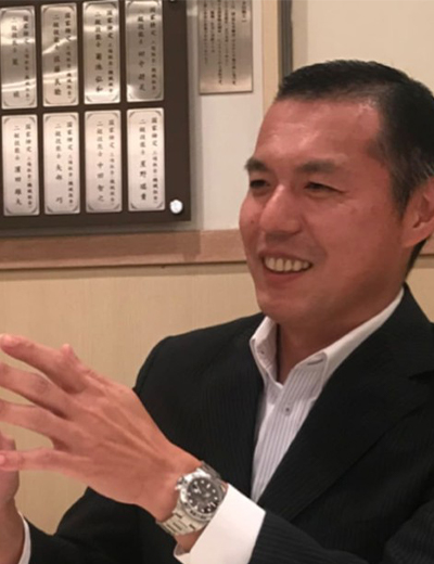 星野耕一様